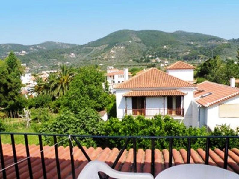 Hotel Kavouris Skopelos Town Exterior photo